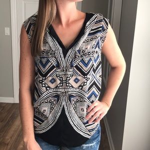 Mossimo geometric top- perfect condition!